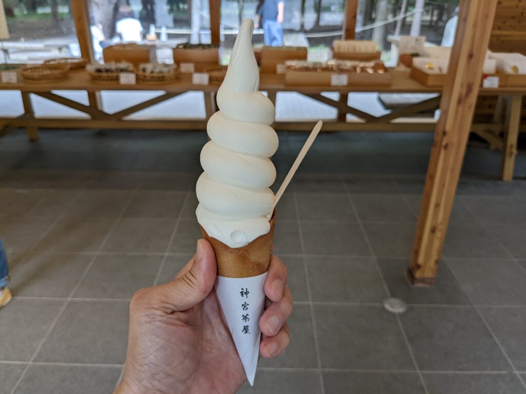 神宮茶屋のソフトクリーム